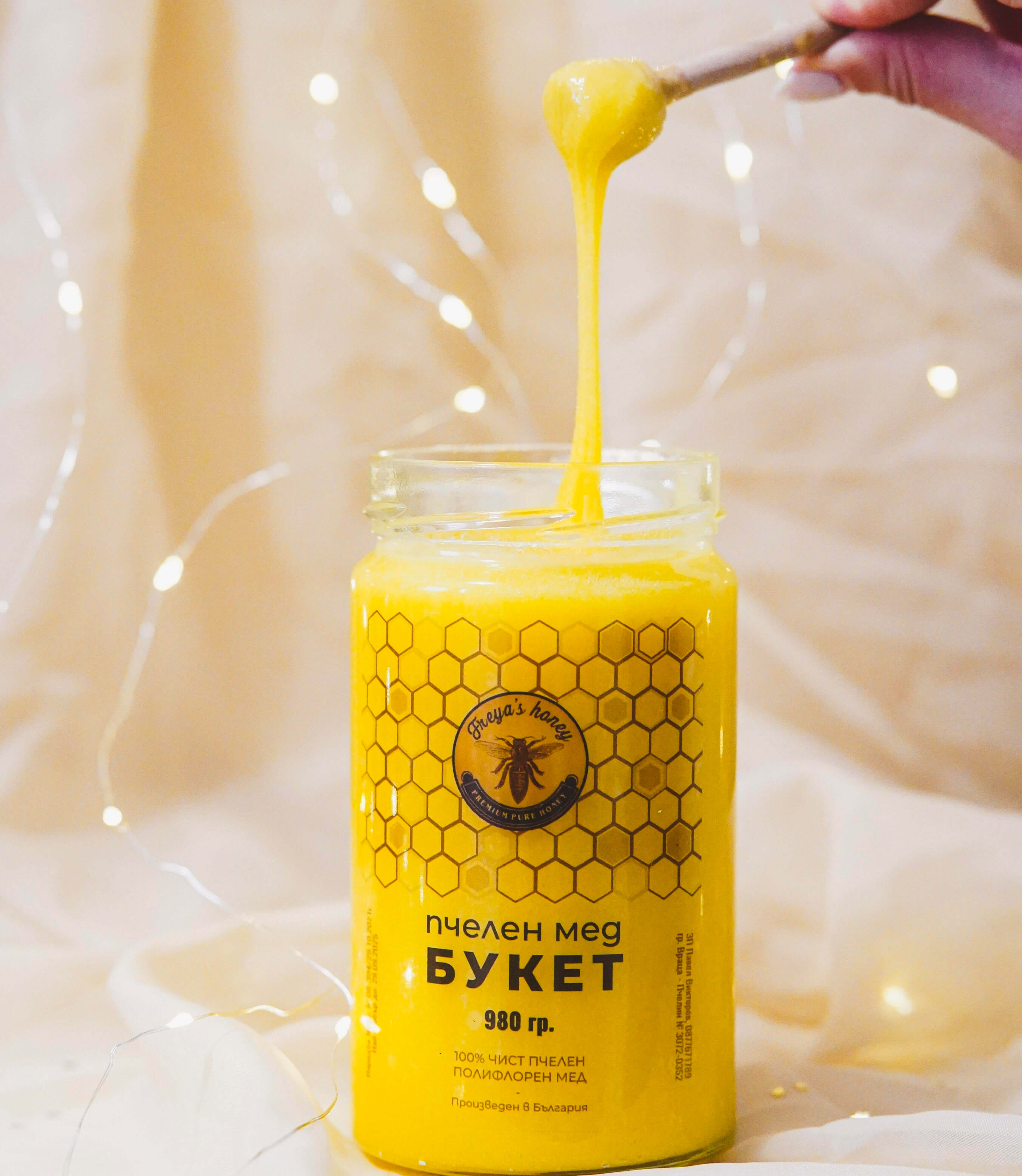 Пчелен крем мед, Букет